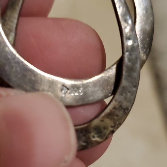 Elegant Silver Teardrop Earrings - Picture 4 of 5